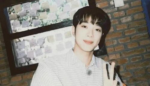 圈内爆料赖冠霖周也,甜蜜互动引粉丝热议 第2张 圈内爆料赖冠霖周也,甜蜜互动引粉丝热议 第2张